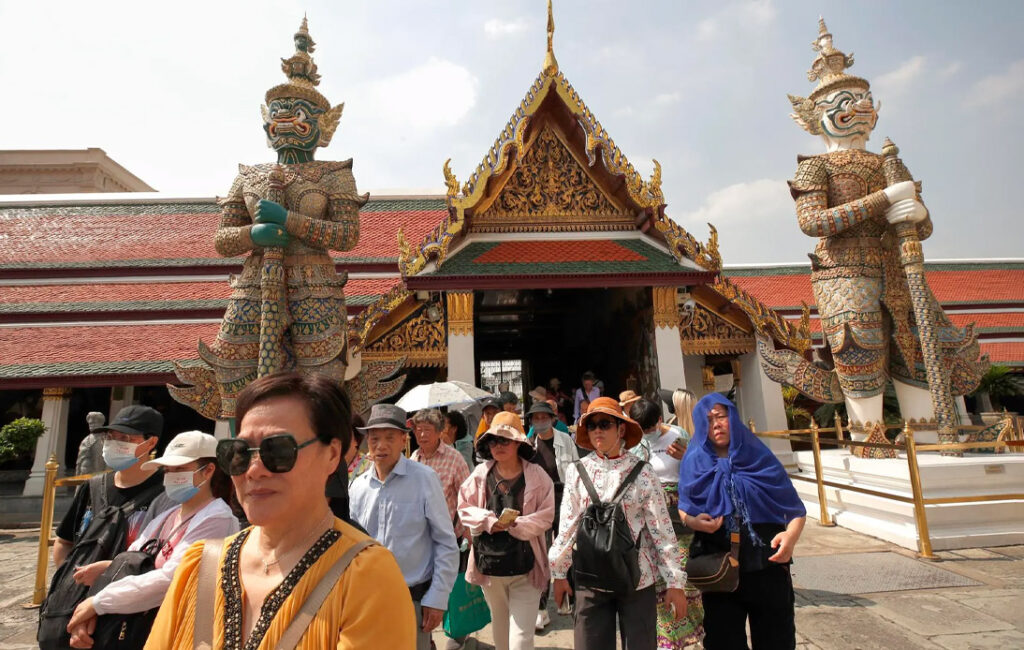 Tourism Revenue Falls Short of Annual 3.5 Trillion Baht Target
